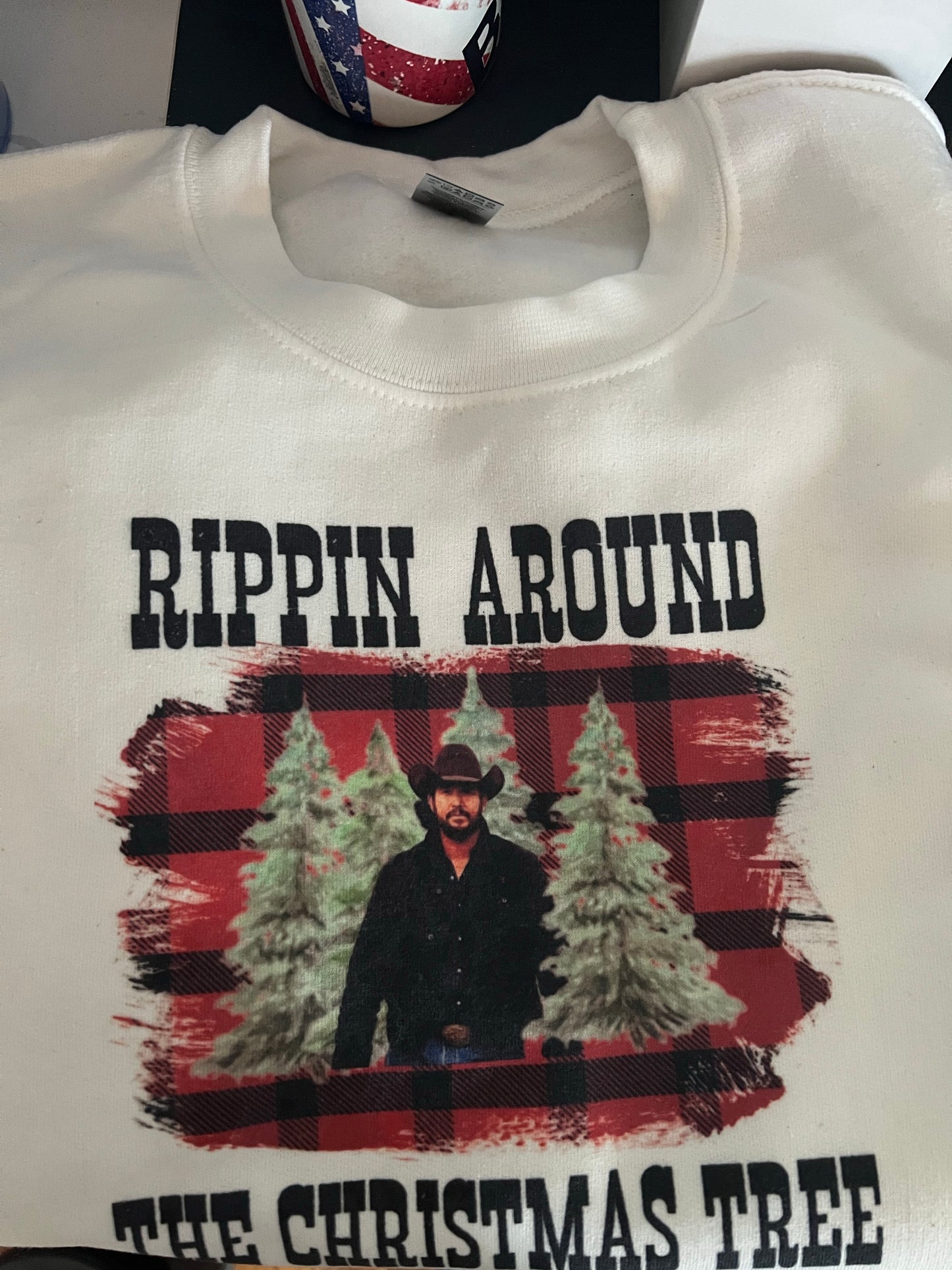 Rippin around the Christmas tree